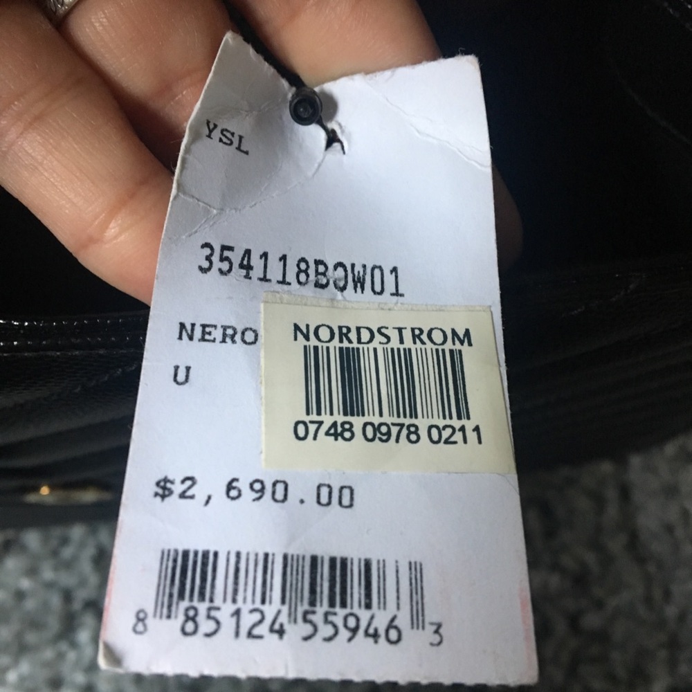 Saint Laurent Large Grain Black Leather Shoulder - Picture 5 of 8